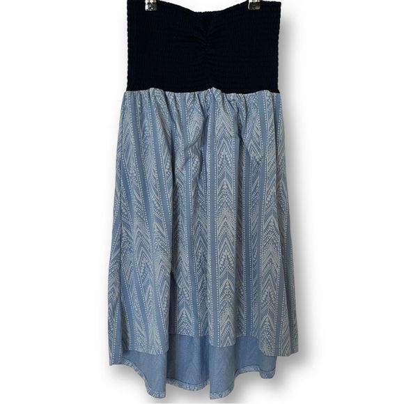 ⭐️Host Pick⭐️ Firefly: Smocked Strapless Bandeau Dress - Picture 2 of 9